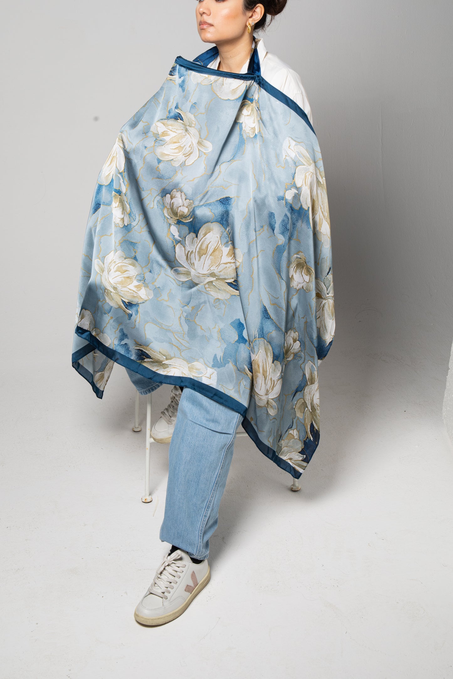 The Luxury Breastfeeding Shawl - Water Lily