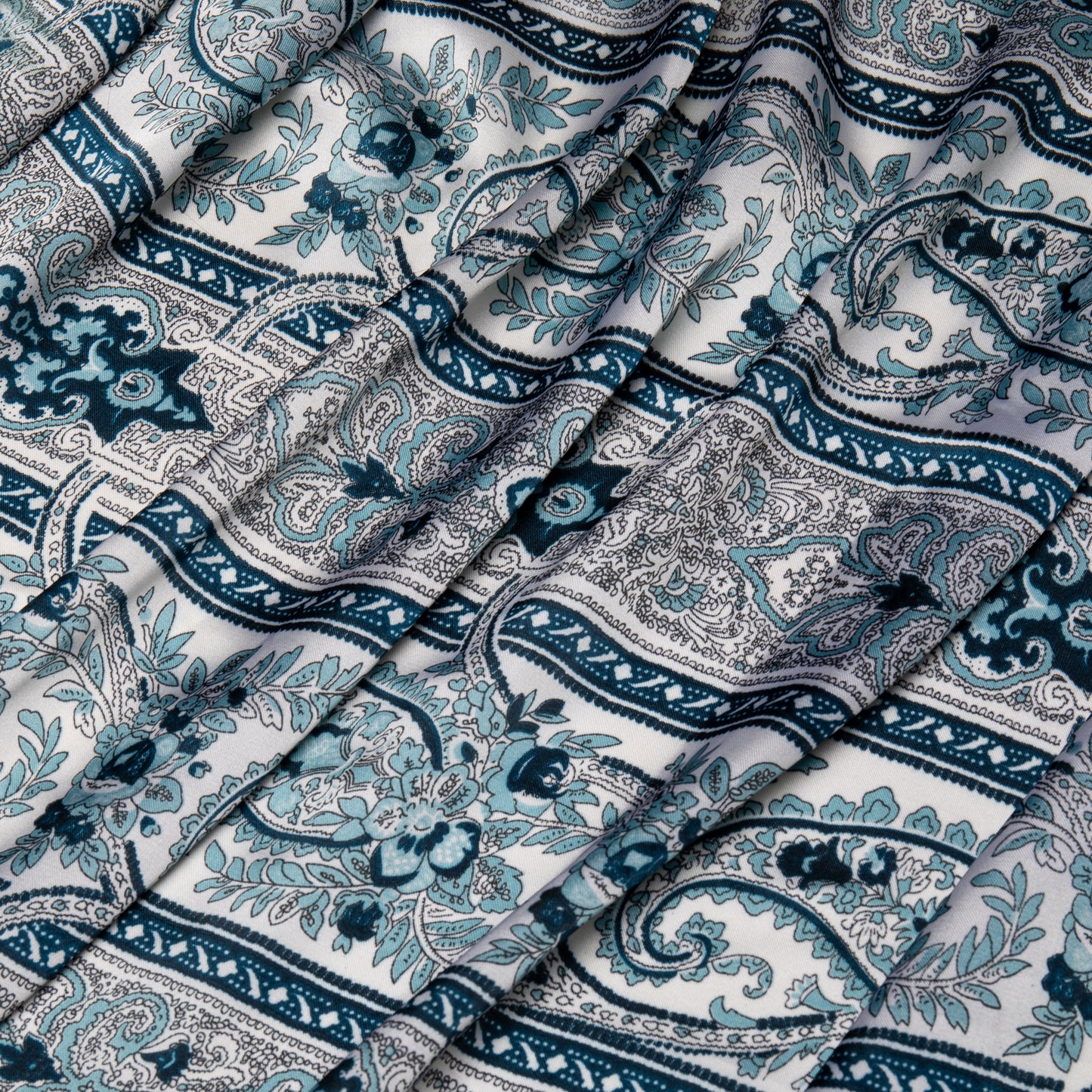 Breastfeeding Cover in Sky Haze