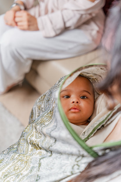 Breastfeeding Cover in Dune Bloom