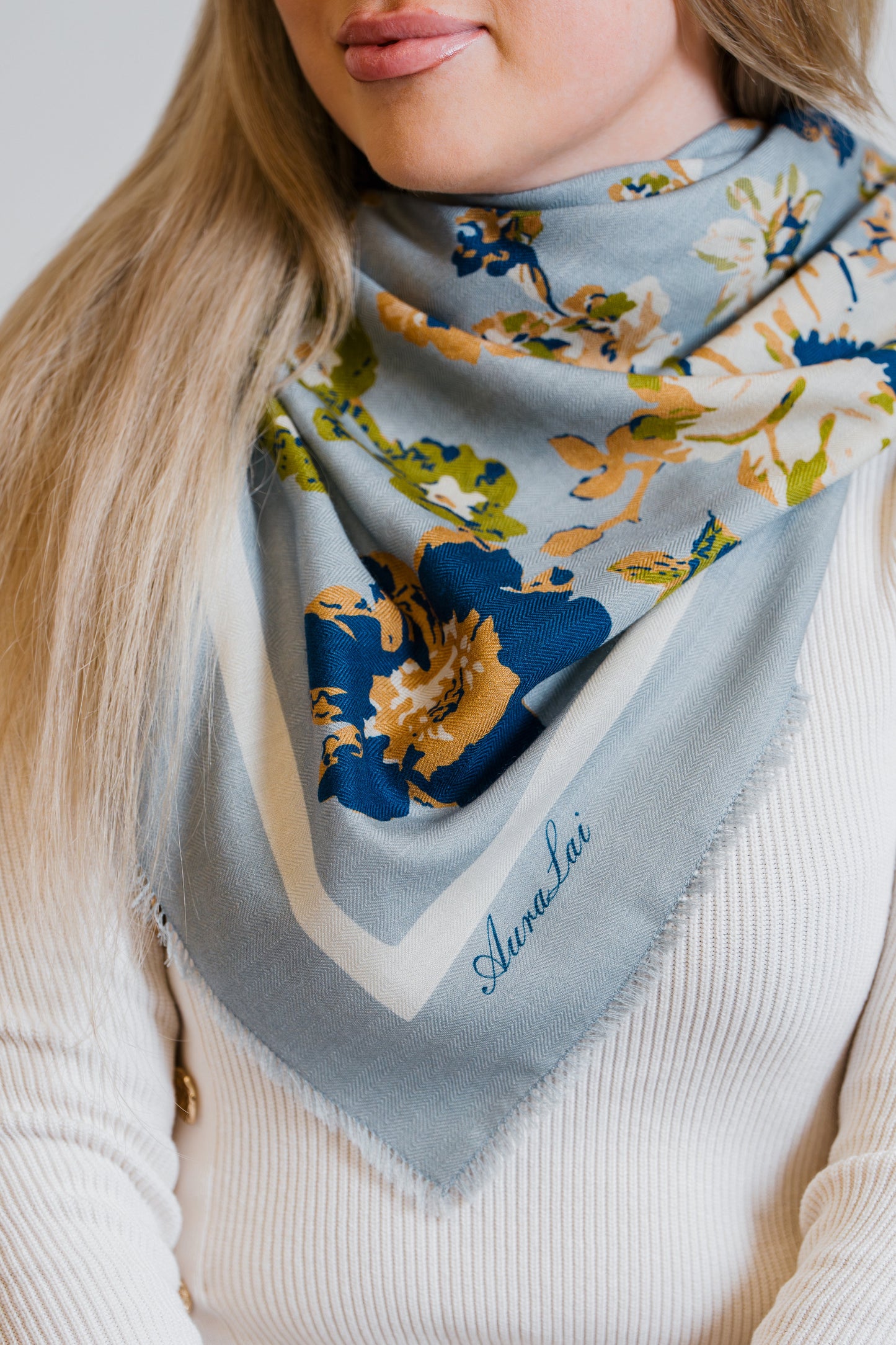 Aura Premium Breastfeeding Cover - Maison Blu