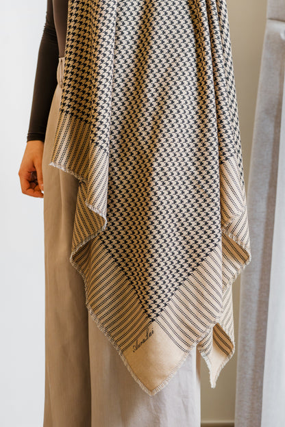 Aura Premium Breastfeeding Cover - Heritage Weave